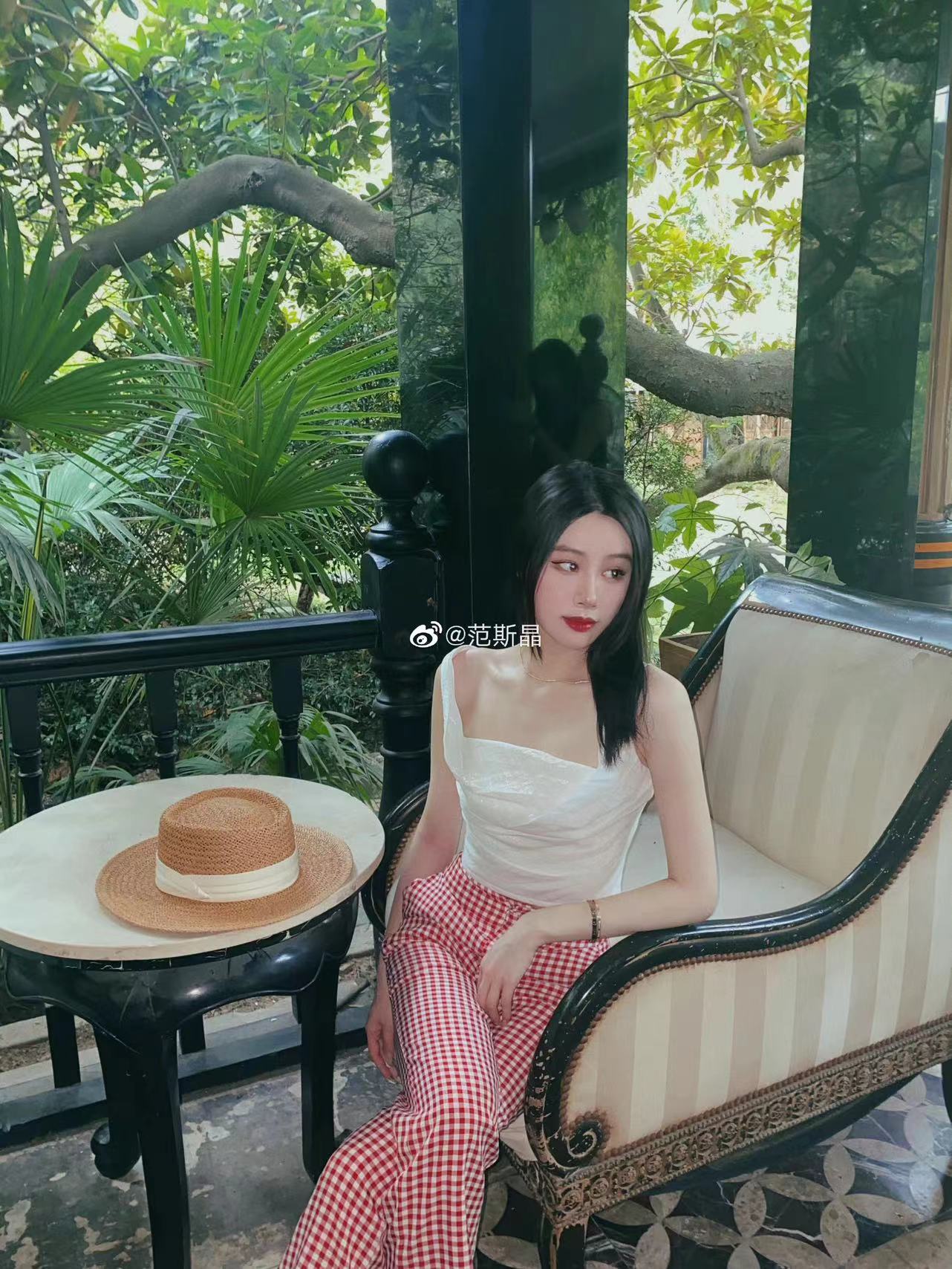 范志毅大女儿秀身材,范志毅女儿晒照