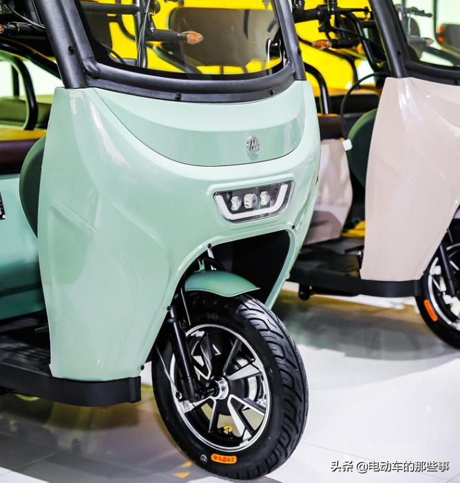 爱玛电动三轮车推拉款功能介绍,老年人选择爱玛电动车选哪款