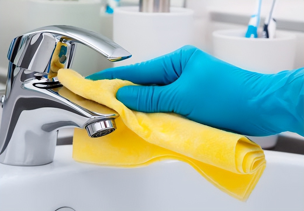 卫生间瓷砖水垢清洁方法,家庭卫生间清洁的最好方法