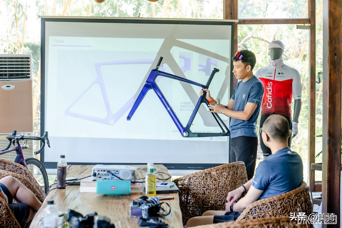 迪卡侬新款公路车发布会,迪卡侬公路车测评