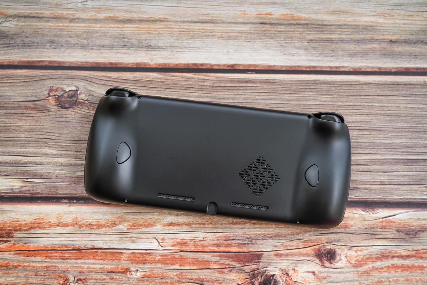 ayaneo安卓掌机评测,aynodin奥丁安卓游戏机测评