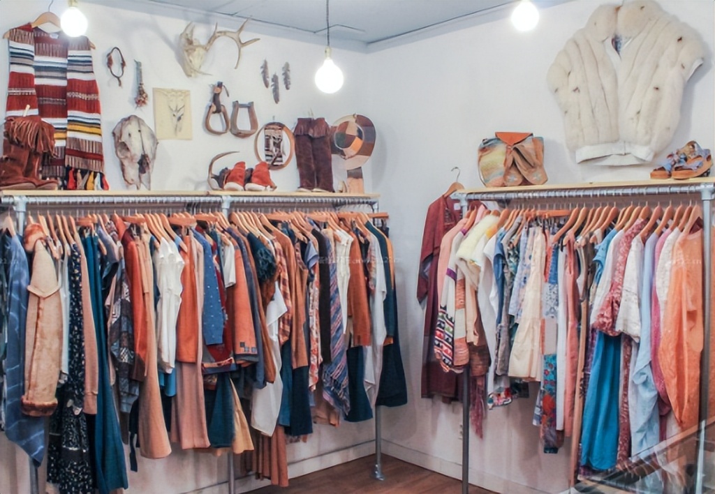 神秘男子一天买几万彩票中了不领,传奇故事神秘男子每天买上万彩票