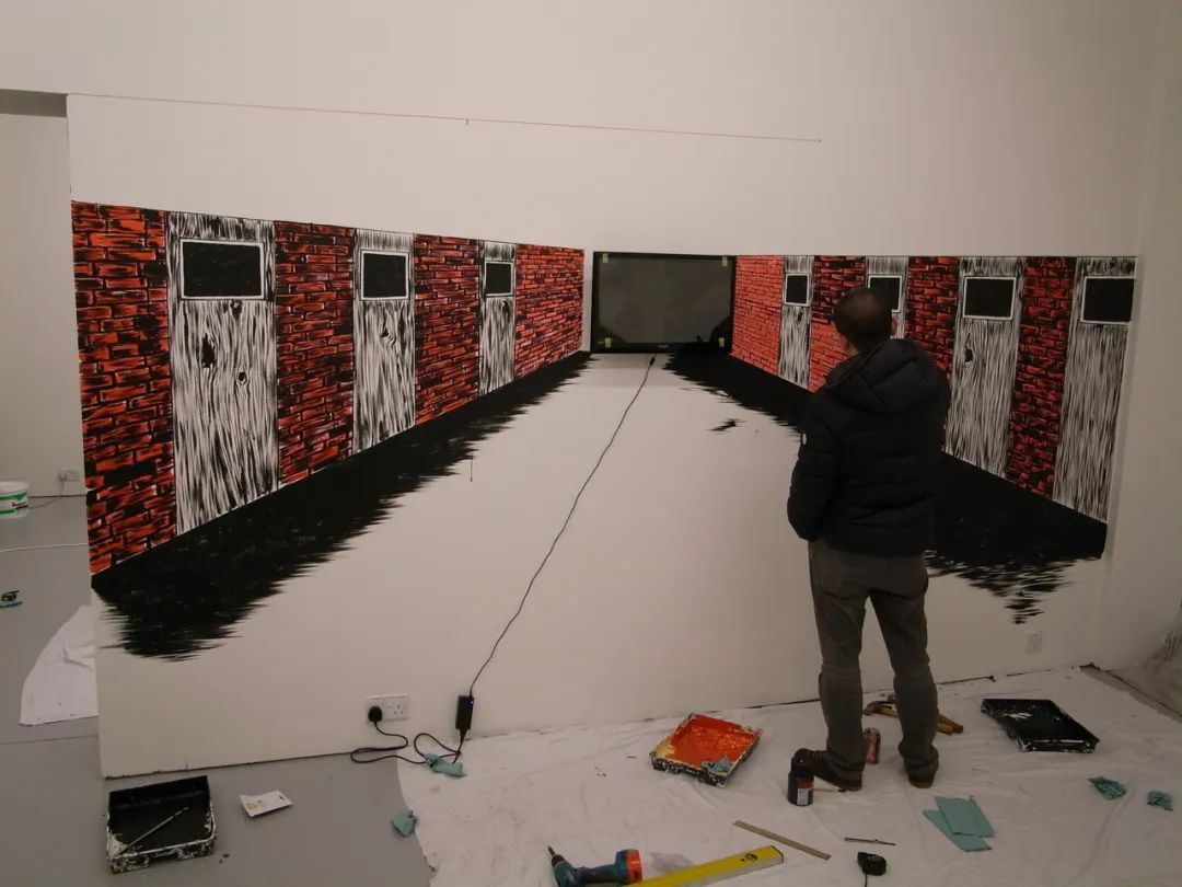 隔离酒店被困男子,疫情期间被困在上海隔离酒店