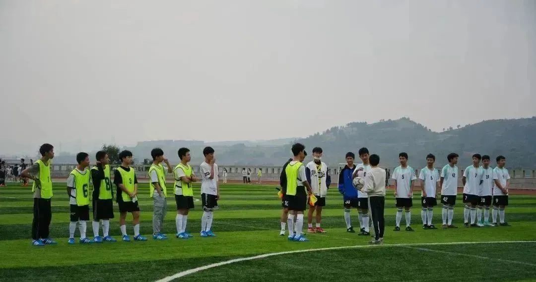 四川宜宾六中足球比赛,李庄中心小学校足球比赛