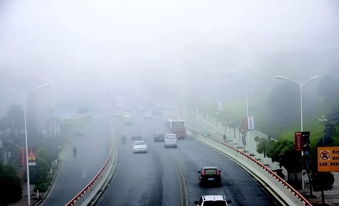 秋天感觉鼻子特别干是怎么回事,为什么秋天鼻子容易流血