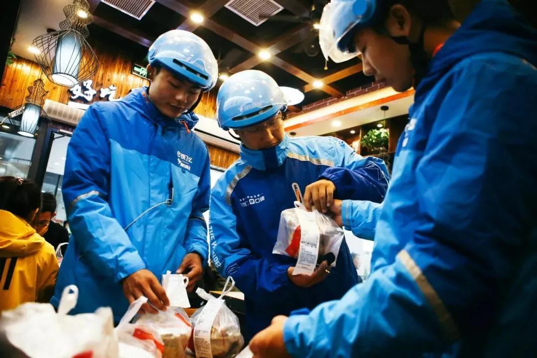 外卖小哥月入过万是真的么,外卖小哥月入过万真的容易吗