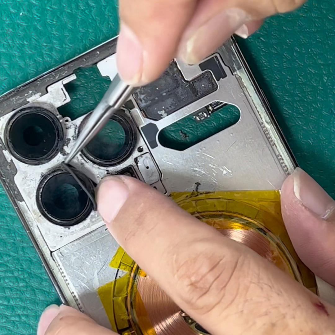 苹果13promax后盖官方维修,苹果13promax原装后盖维修