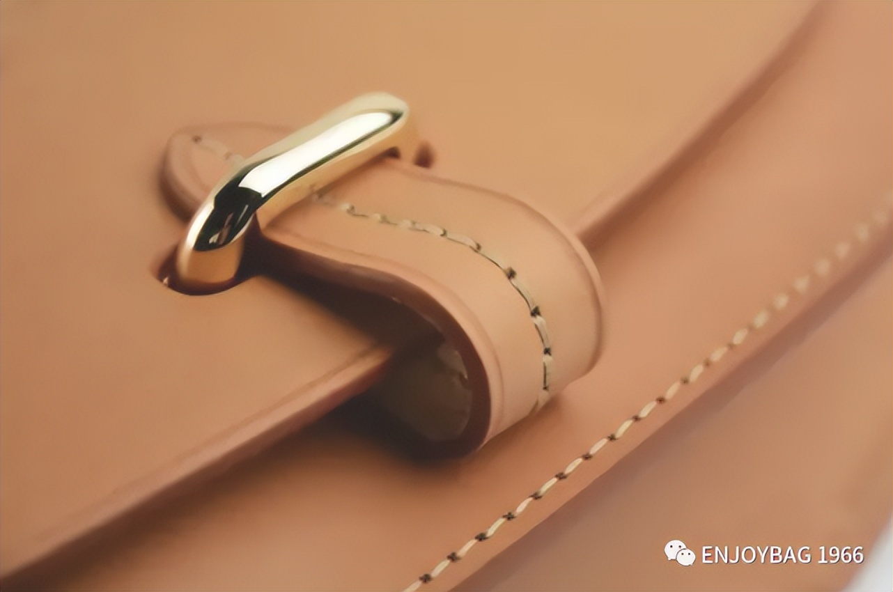 真皮包包为什么没有光泽,为什么真皮包比皮衣贵