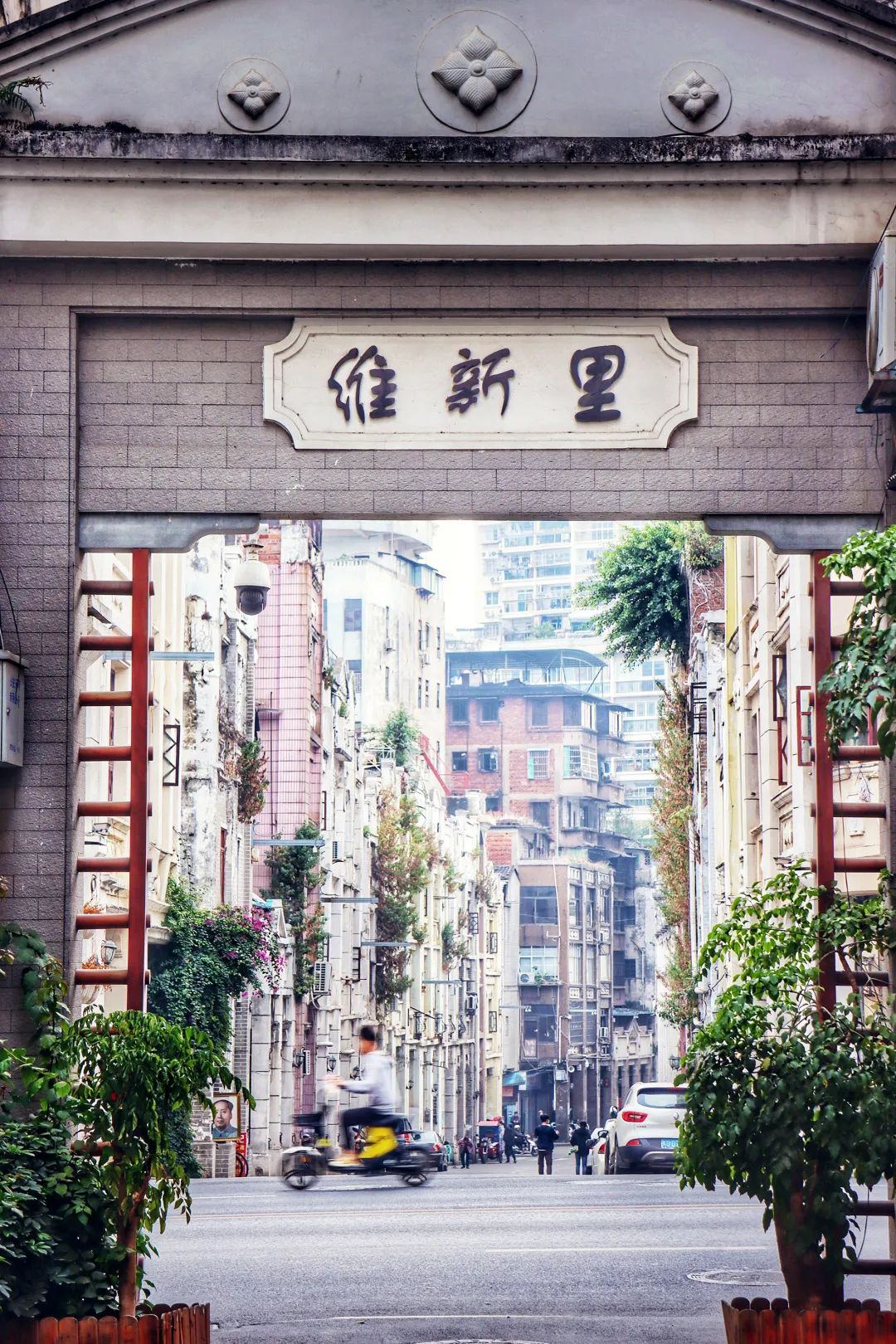 在这座岭南小城，喜欢广西和喜欢广东的都不会沉默