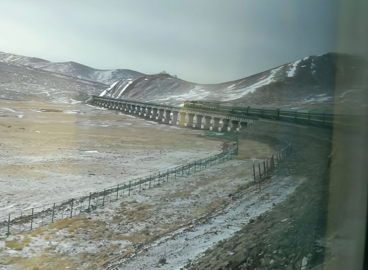 上海有直达西藏的绿皮火车吗,上海坐火车去拉萨全程美景