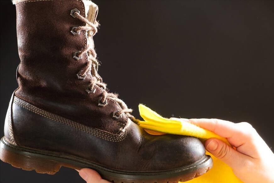 鞋子上的污渍总洗不掉?学会了这3招,从此不去洗鞋店花冤枉钱