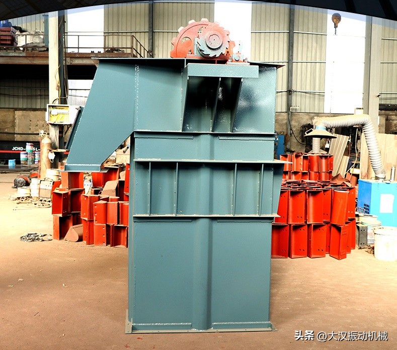 th800环链斗式提升机多少钱,环链斗式提升机新型