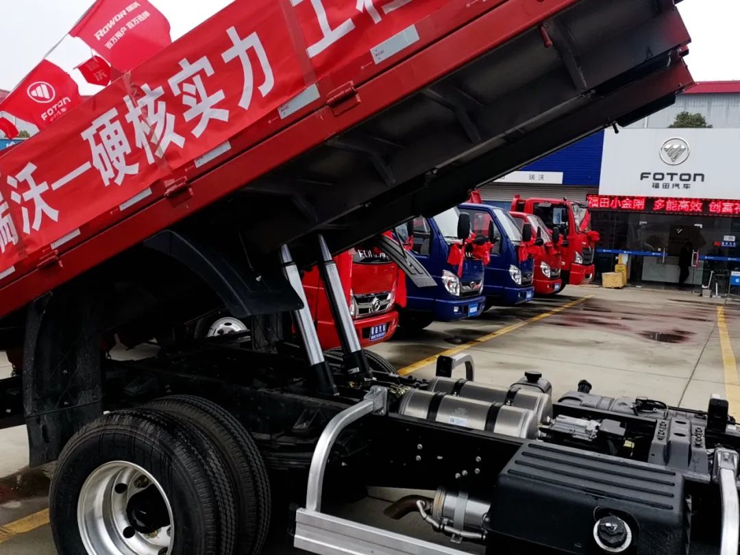 十堰龙信二手车市场雅阁,十堰龙信国际汽车城二手车直播