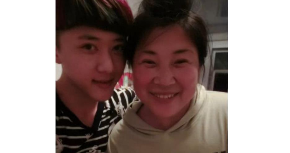 变性网红感动,18年的网红变性