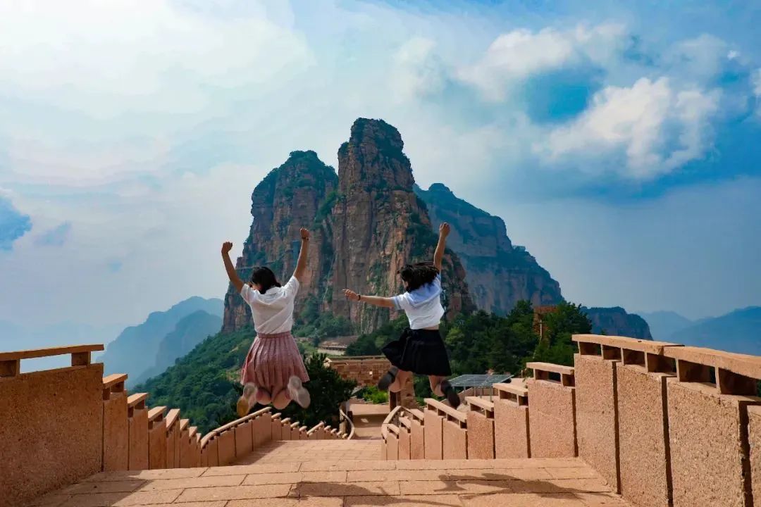 在东太行，与沧海桑田合个照