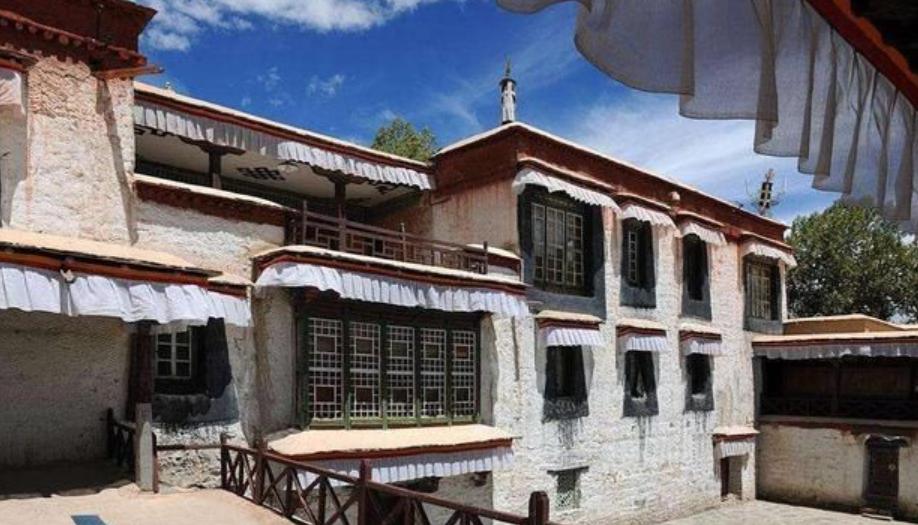 西藏唐卡历史变化过程,解放前的西藏贵族令人发指