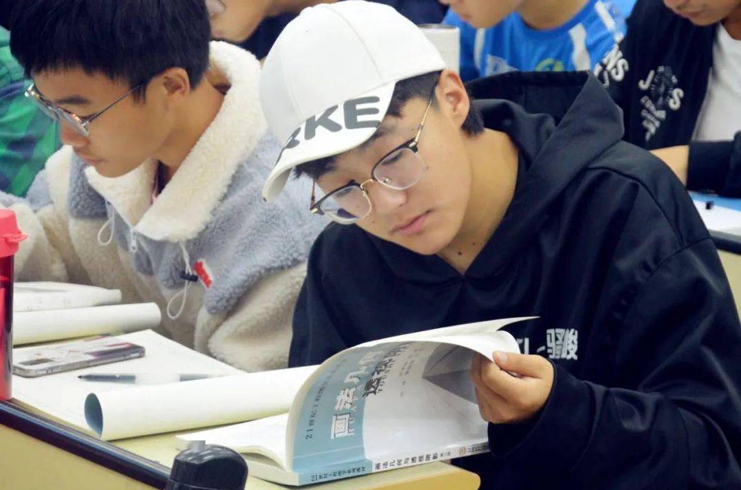 教育部回应专科生,教育部3月1日对专科生政策解读