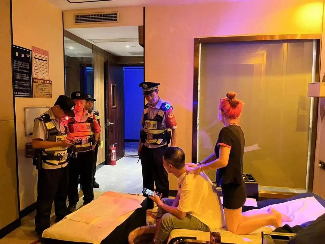 南康警方通报,赣州南康派出所出警真实照片