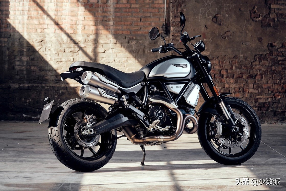 新手学驾驶三轮摩托车的具体步骤,想入坑摩托车的新手该从哪里开始