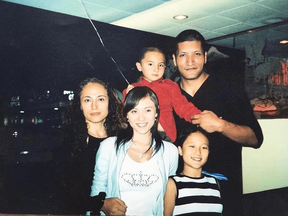 盘点cba历史十大中锋,cba总决赛姚明51分21篮板