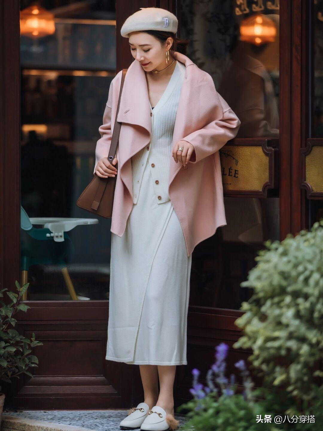 冬天不知道怎么穿衣服好看,几款毛呢外套穿着保暖彰显女人味