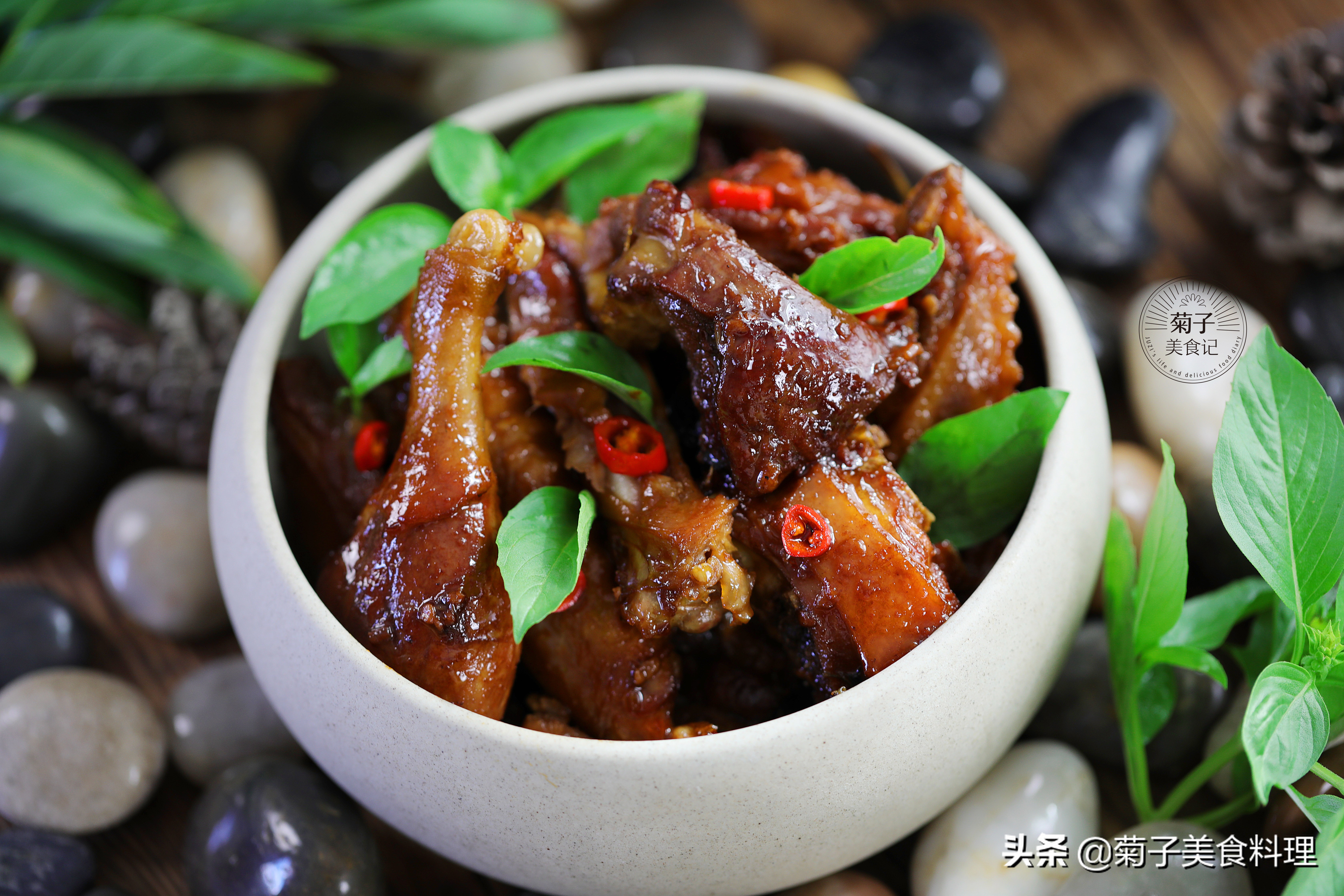 除夕年夜饭10道吉祥菜要端上桌,年夜饭必备的二十道菜五福临门