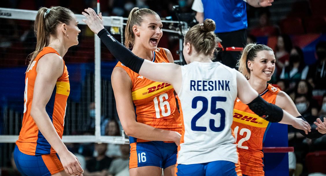 世联赛中国女排4胜1负暂居第二,世联赛中国女排积分排名