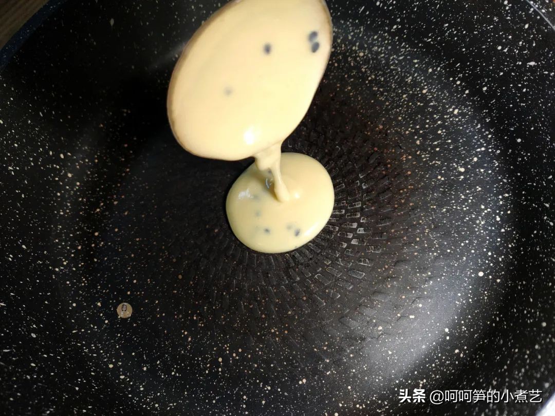 平底锅如何做蛋卷全过程,平底锅蛋卷的做法不用油纸