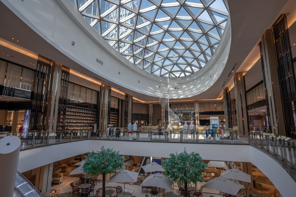 澳门新濠天地是最高端的商场吗,澳门新濠天地有几个店