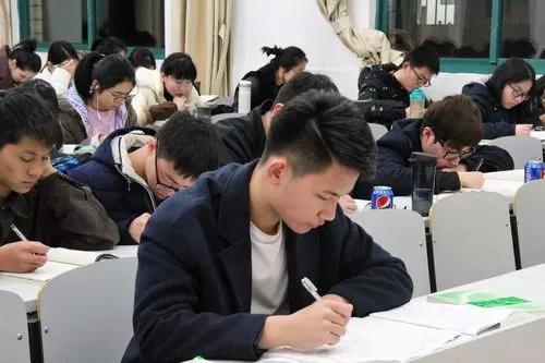 阅读量不高？把自己在头条里的文章发到微信朋友圈里