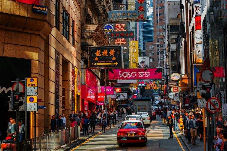 新手去香港旅游需要办什么证件,去香港旅游要注意的事项