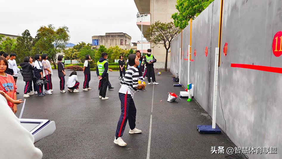 体育中考实心球怎么高分,中考女生体育选哪个更易高分