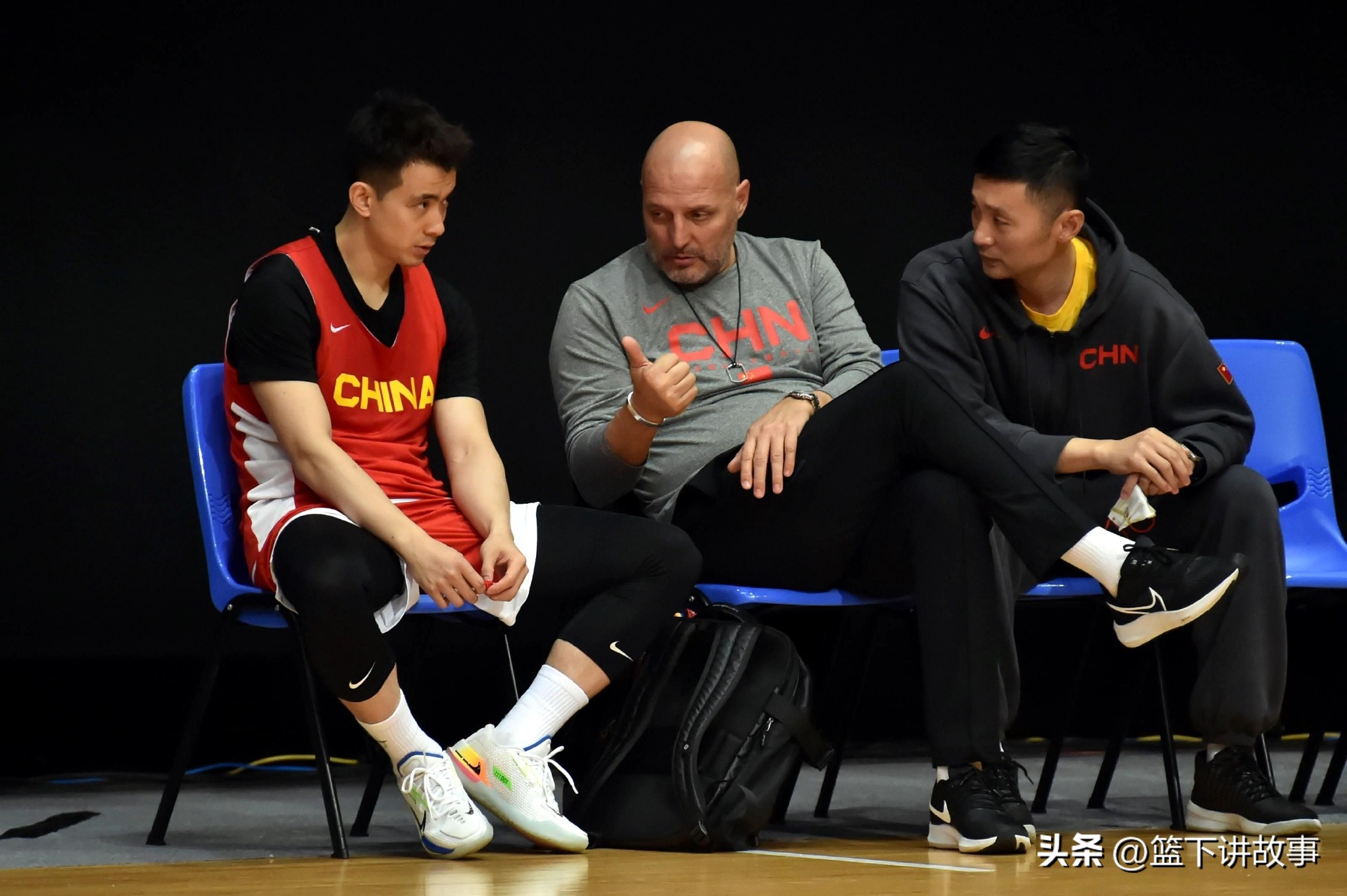 乔帅跟赵睿,乔帅谈男篮不敌德国