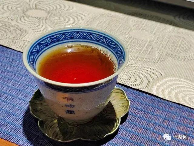 揭露普洱茶晾晒发霉恶臭,熟茶发酵过程中的黑曲霉怎么消除