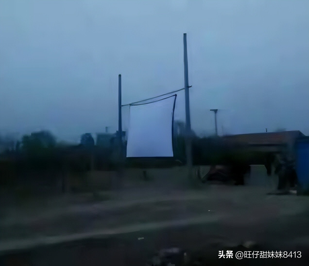 70年代老照片历历在目,七十年代的露天电影是什么样子