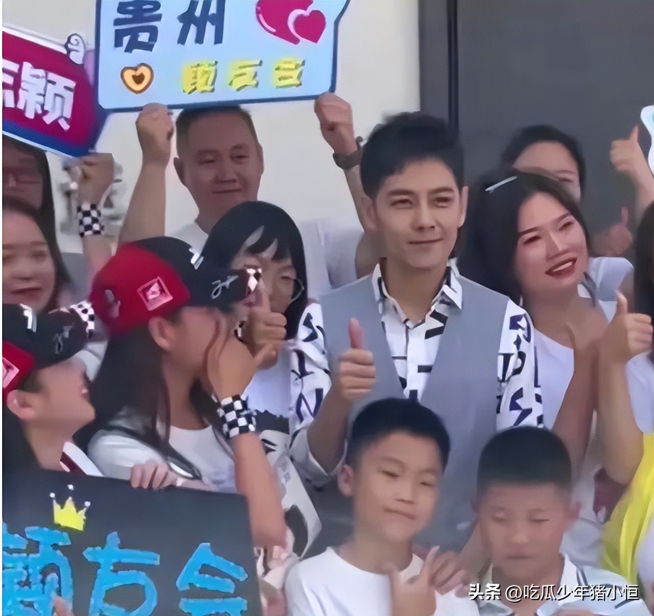 林志颖参加活动拄拐吗,44岁林志颖出席活动如小鲜肉