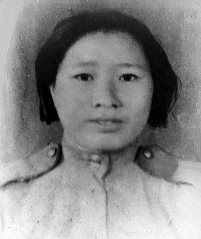 金日成苦寻女战友50年，看到照片急忙道：“没错，就是她！”