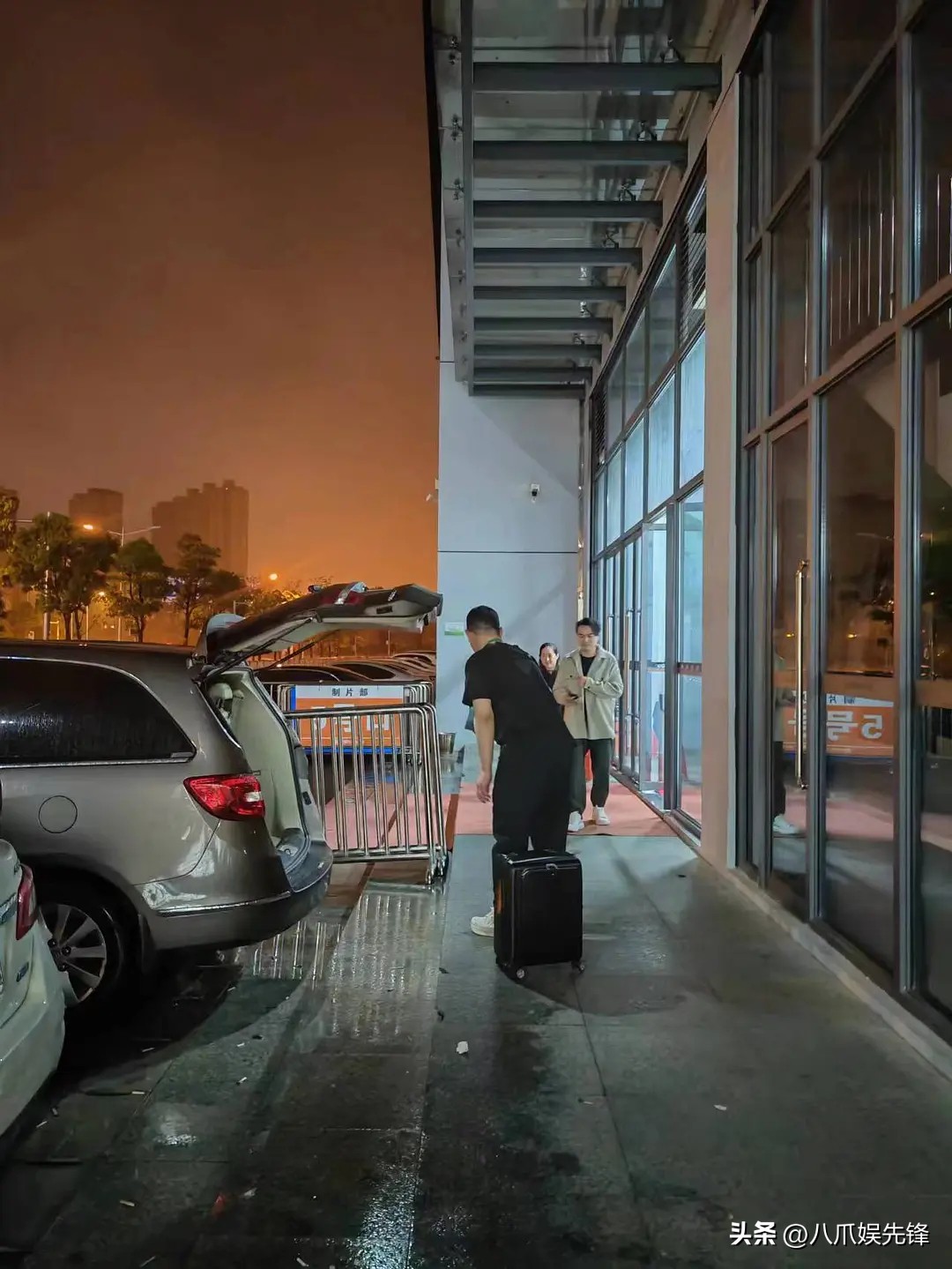 浪姐龚琳娜舞台,龚琳娜浪姐出场介绍