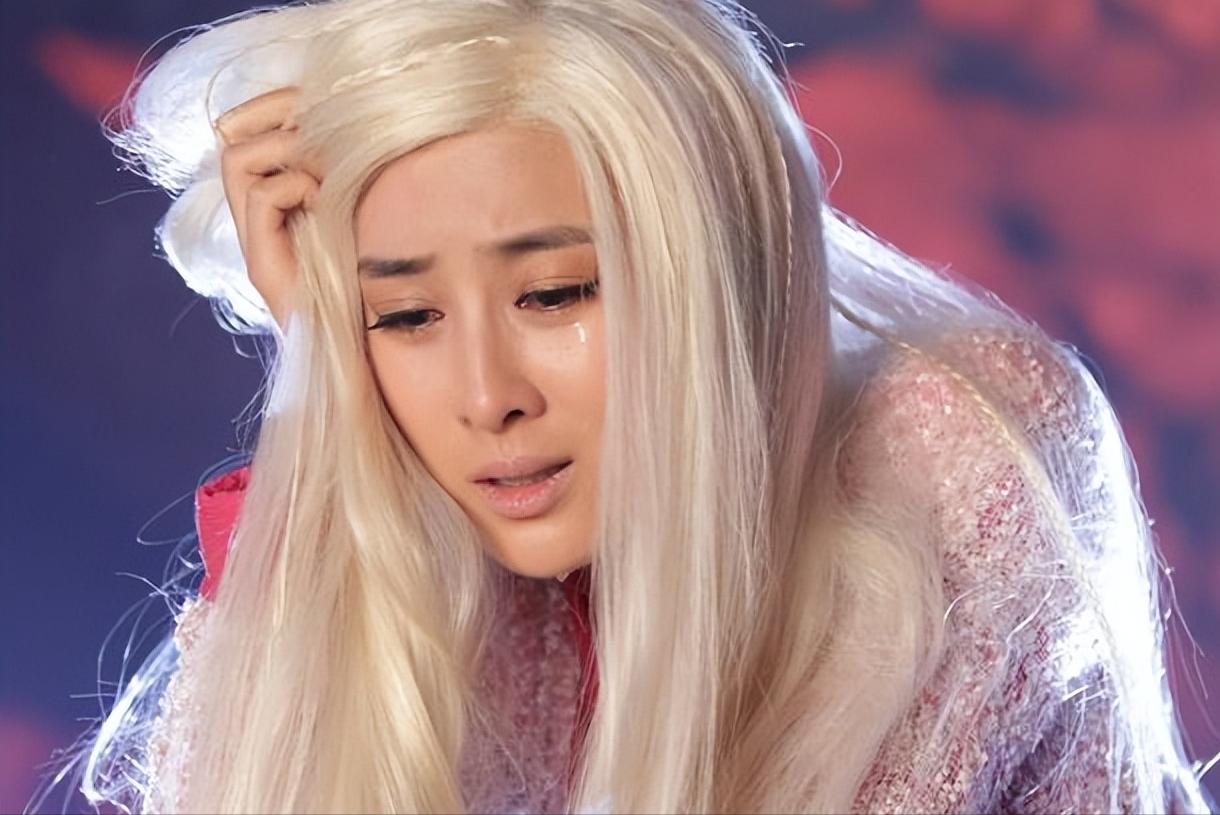 妻子身患癌症丈夫心疼到头秃,年轻妻子患怪病一夜变老