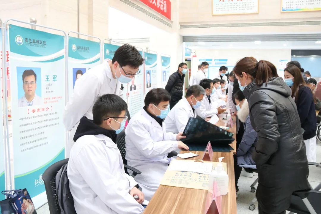 郑大一附院专家教授莅临鹿邑真源医院开展故乡行义诊讲座活动