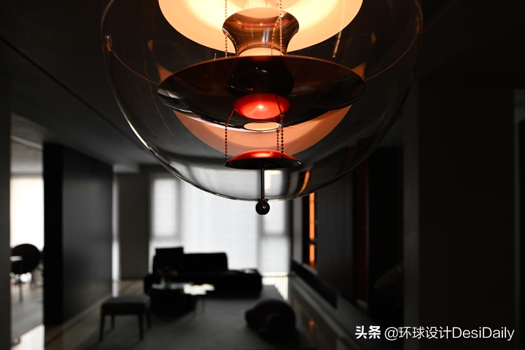 鍙ゆ湪瀛愭湀,鍙ゆ湪瀛愭湀浣滃搧