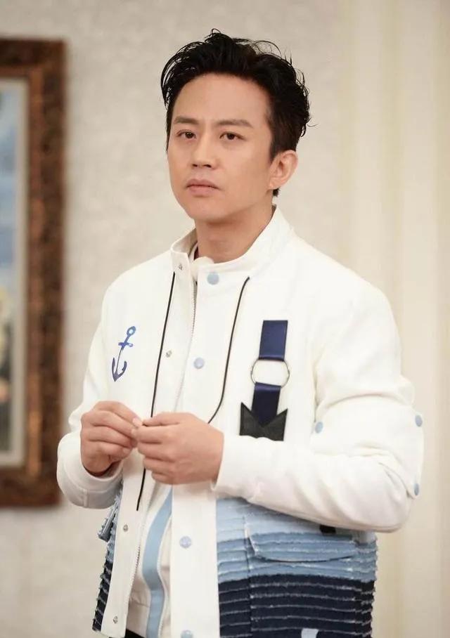 邓超背后不为人知的故事,邓超年轻的故事