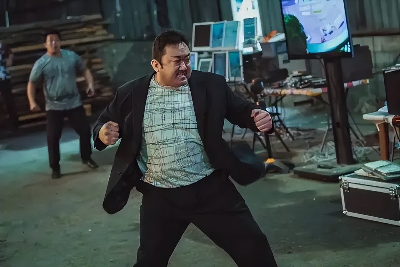 让韩国四分之一人口走进影院,这个比哈尔滨张谦蛋更狠的男人来了