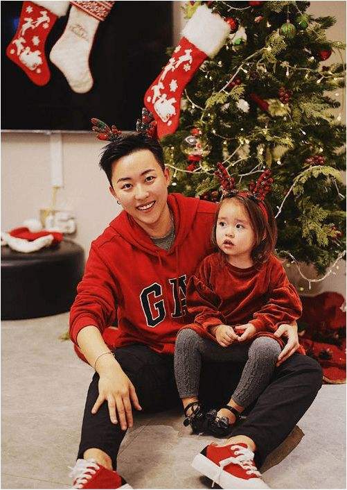 网红富婆租车拍视频装有钱人,养豹的富婆