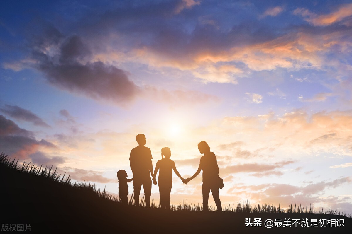 唯美人生现代诗简短,现代诗朗诵视频面朝大海春暖花开