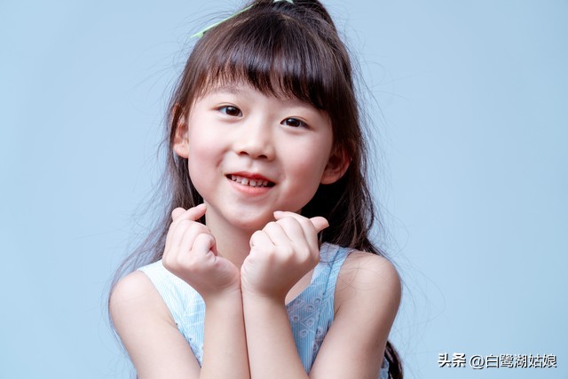 在女儿家看管外孙,在女儿家带小外孙五六年了