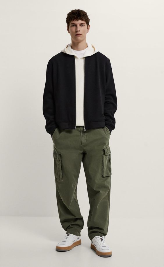 今年流行军绿色裤子吗,军绿色裤子夏天穿如何