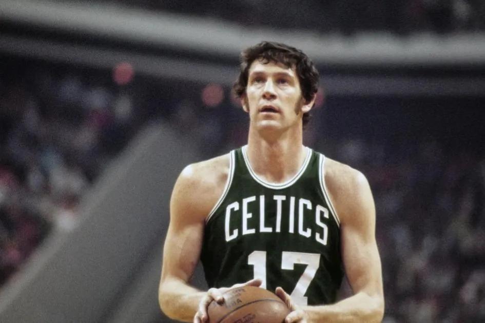 詹姆斯超越贾巴尔纪录视频,詹姆斯超越贾巴尔总得分的照片