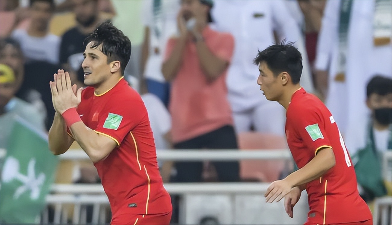 足球球员无球训练,足球不光靠体力也要靠智商