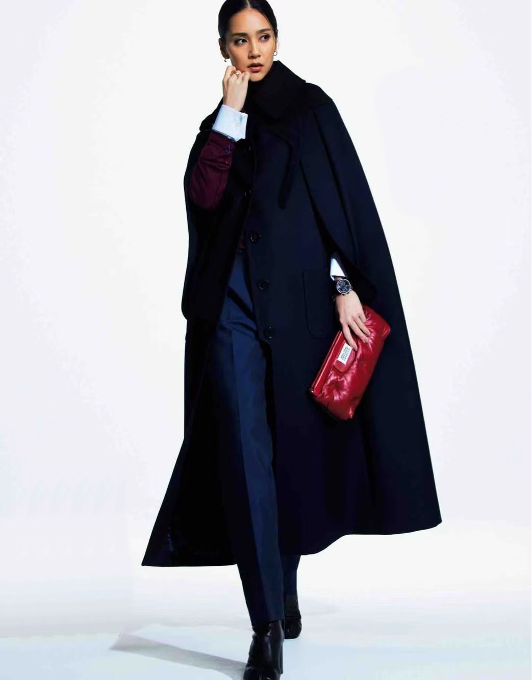 红格子大衣的穿搭技巧,穿大衣有技巧这样穿才好看